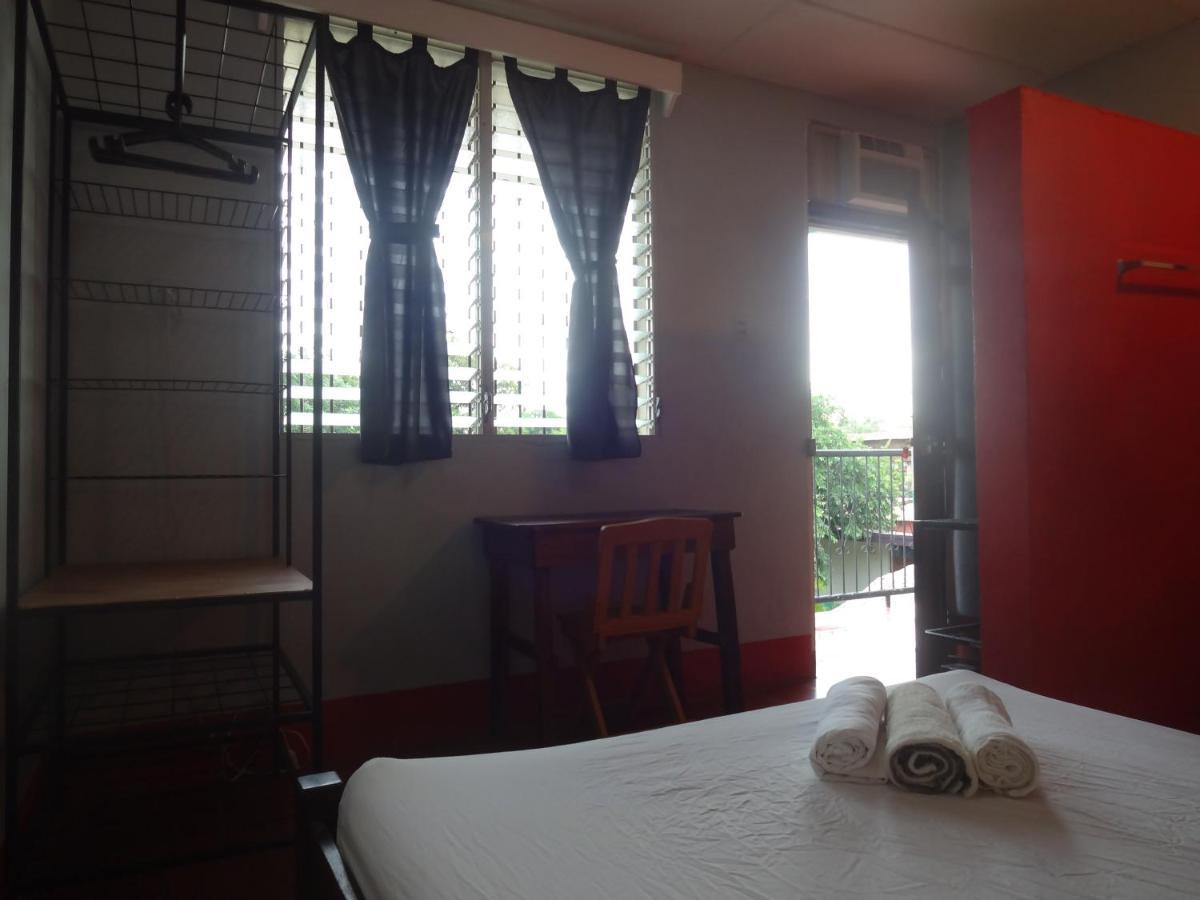 Hostal Harvest House León Εξωτερικό φωτογραφία
