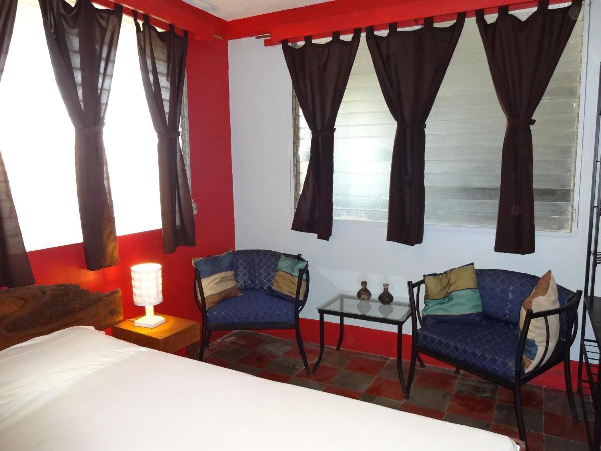 Hostal Harvest House León Εξωτερικό φωτογραφία
