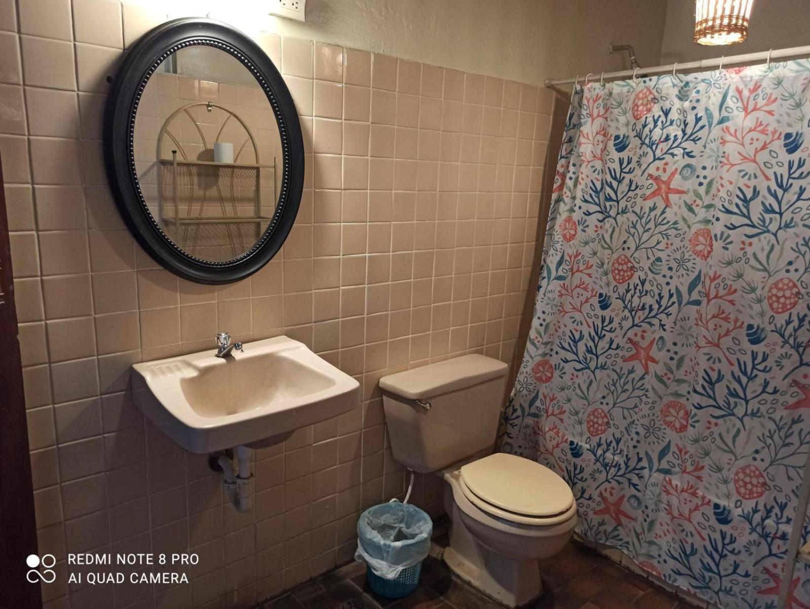Hostal Harvest House León Εξωτερικό φωτογραφία